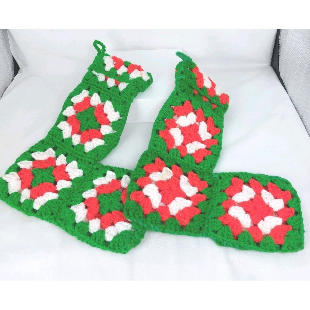 Vtg Lot of 2 Handmade Granny Square Crocheted Christmas Stockings Red Green 11"‎